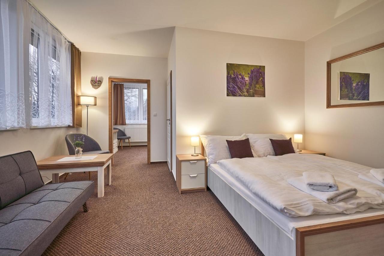 Pension Varta Janské Lázně Buitenkant foto